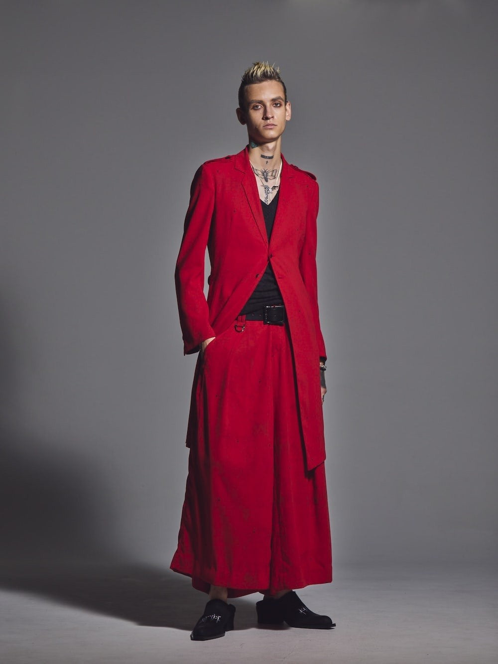 ピンバックル シルバー × ブラック