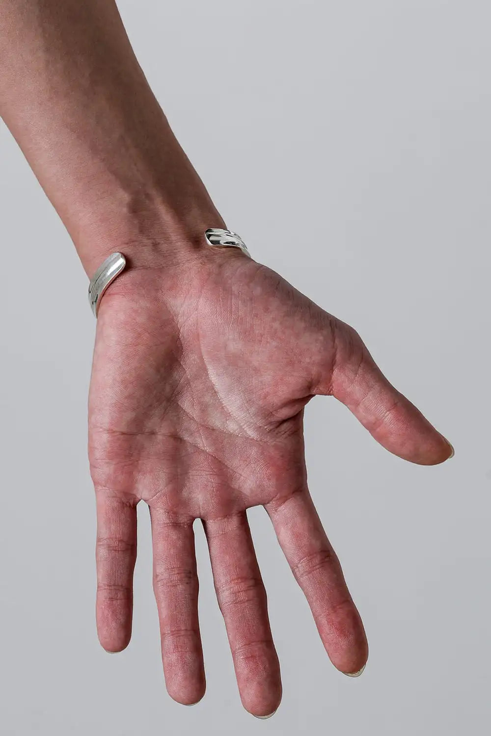 fangophilia × JULIUS Wrist Cover Bangle Silver