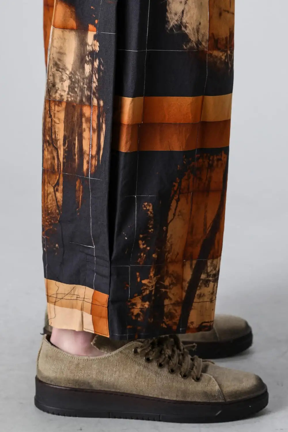 レギュラーストレートラフトラウザーズ