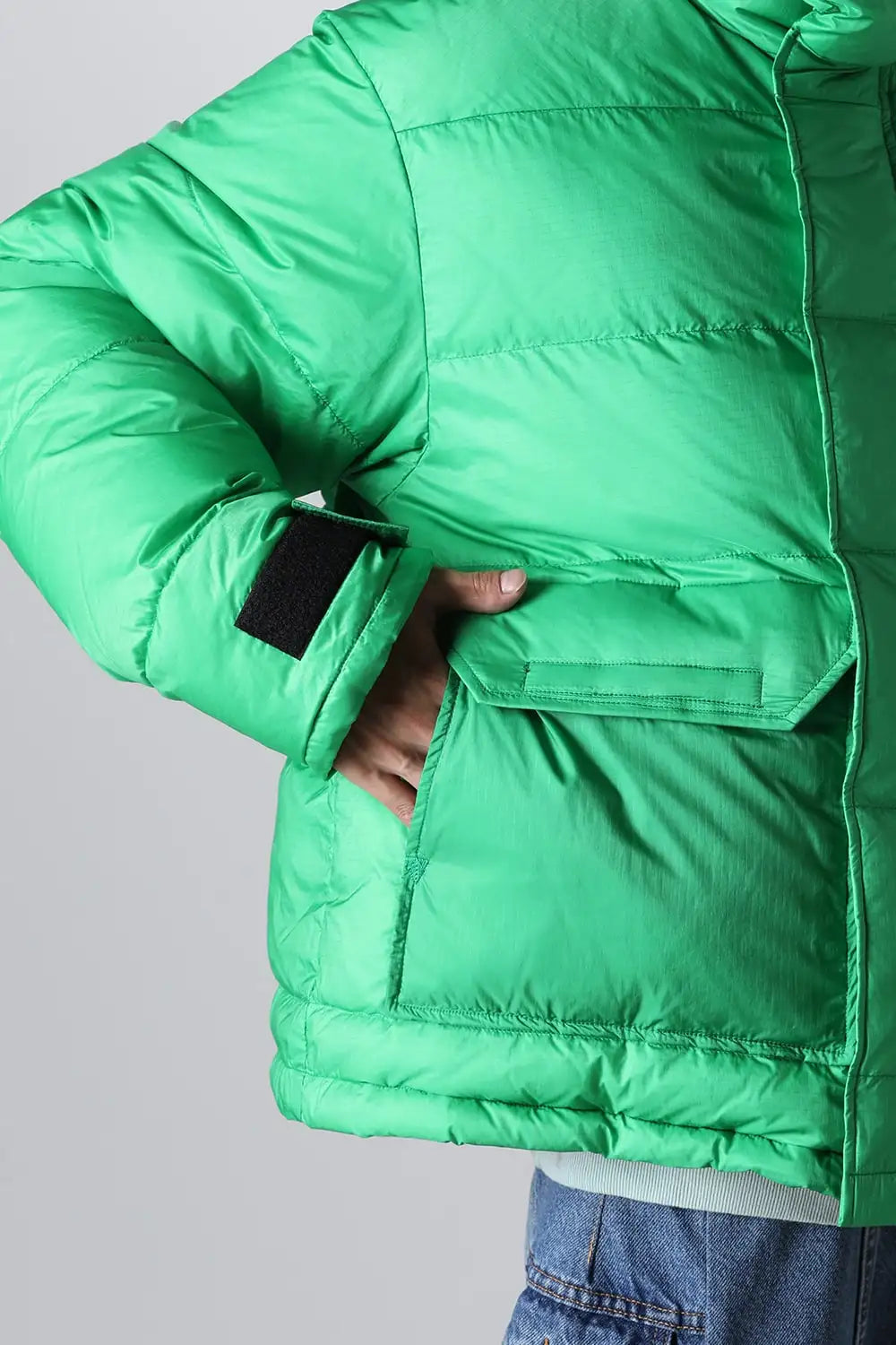 ダウンジャケット