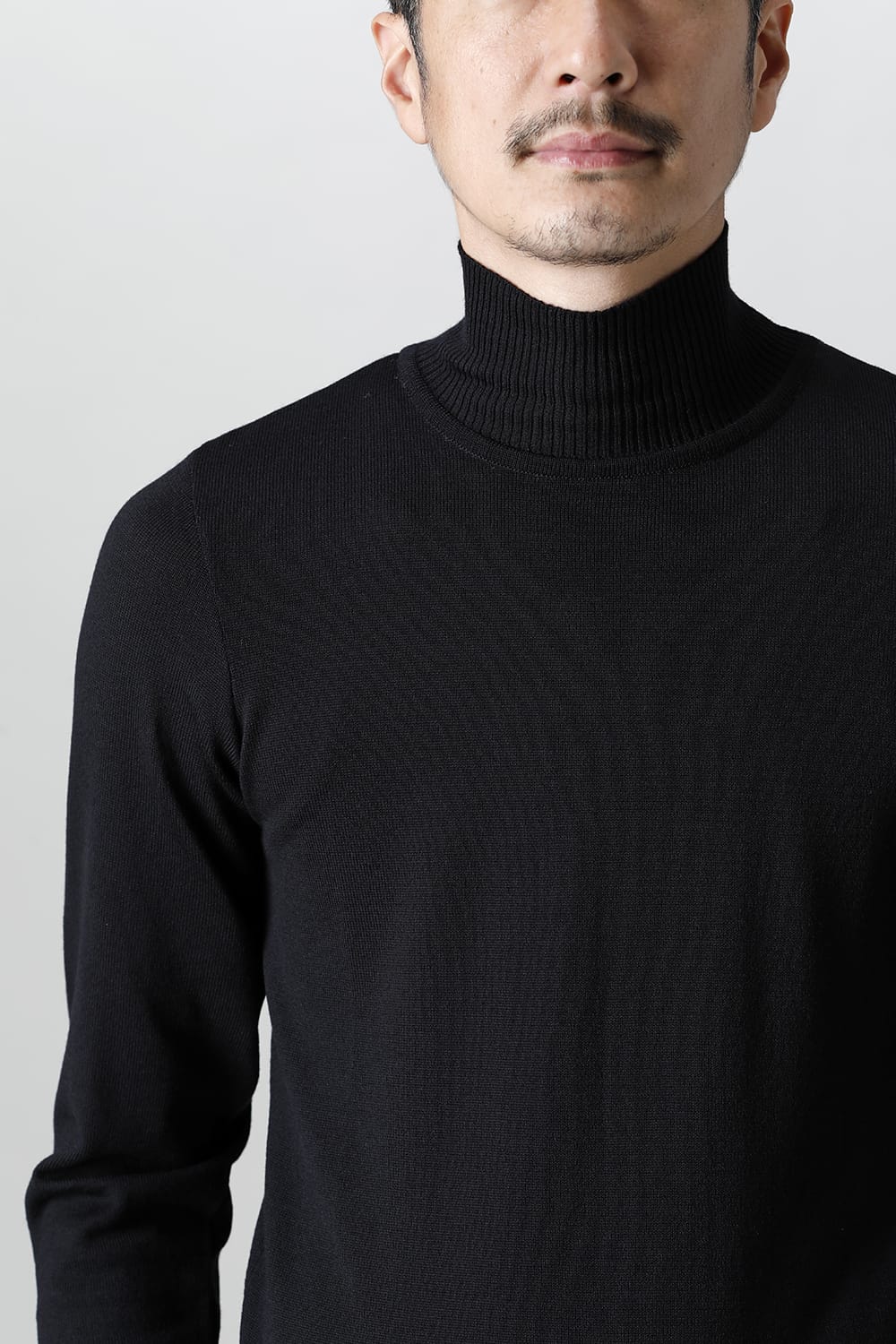 Low Turtleneck