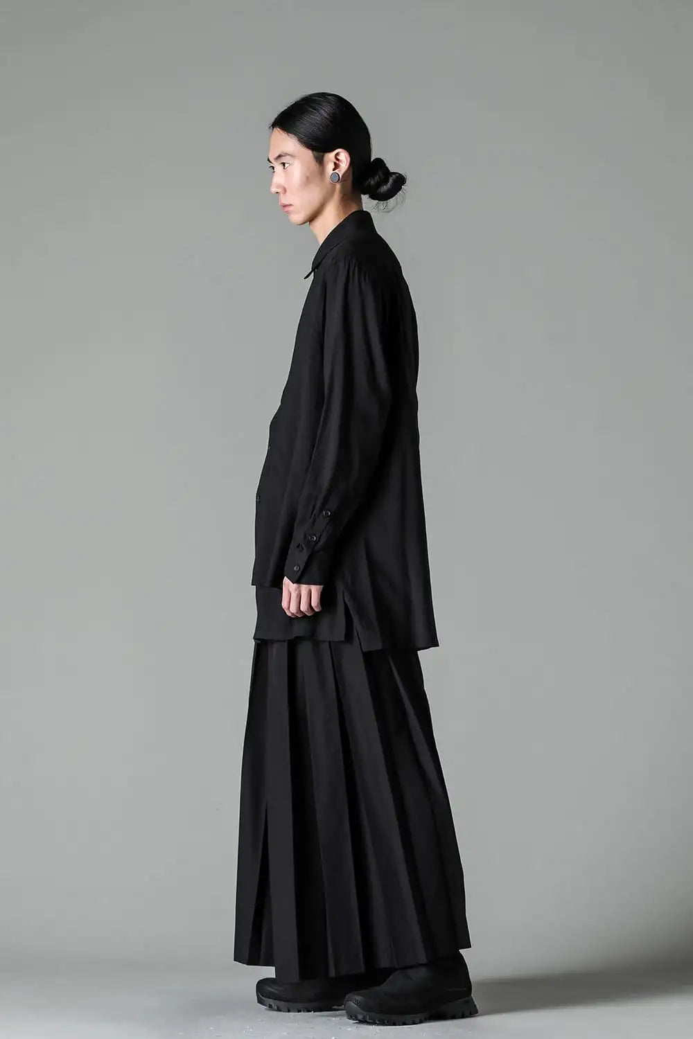 Same Color Stitch Pocket Blouse