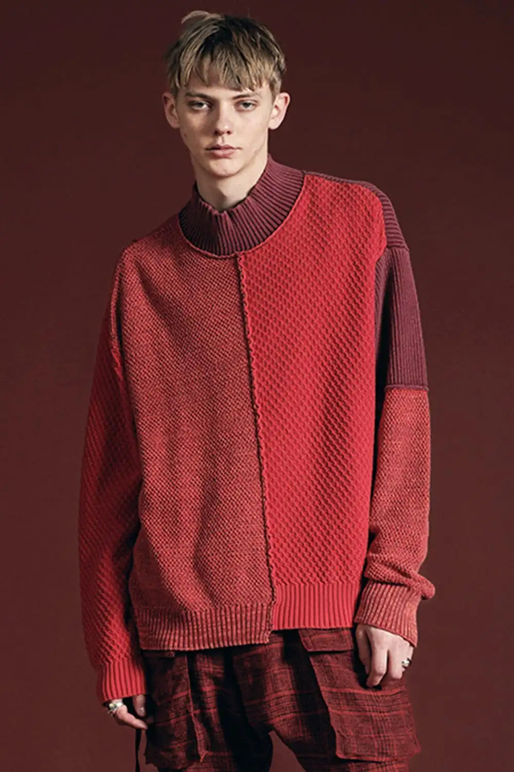 Fading Fragment Sweater Red