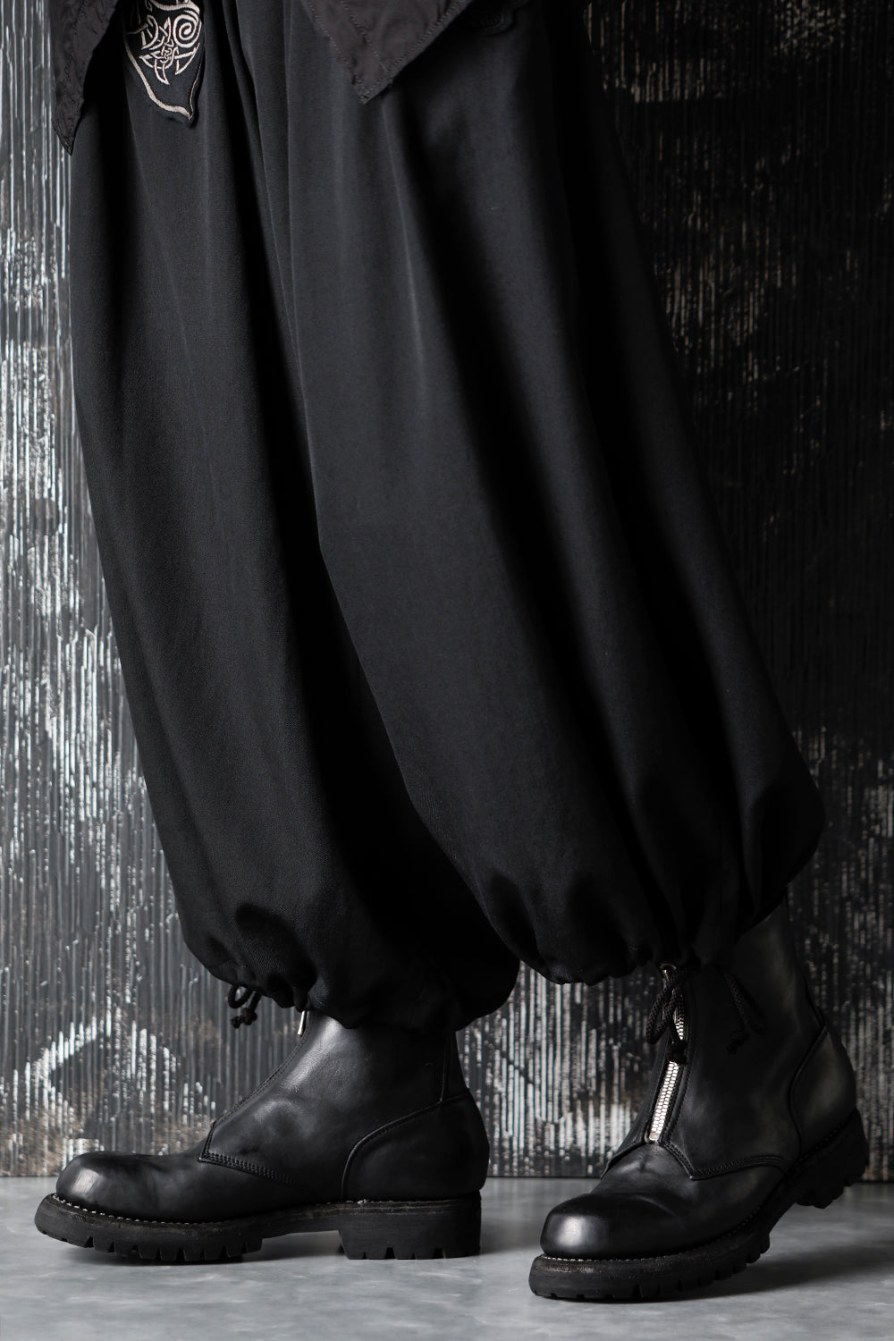 フロント ジップ ブーツ ビブラム ソール ホース クラッタ フルグレイン レザー