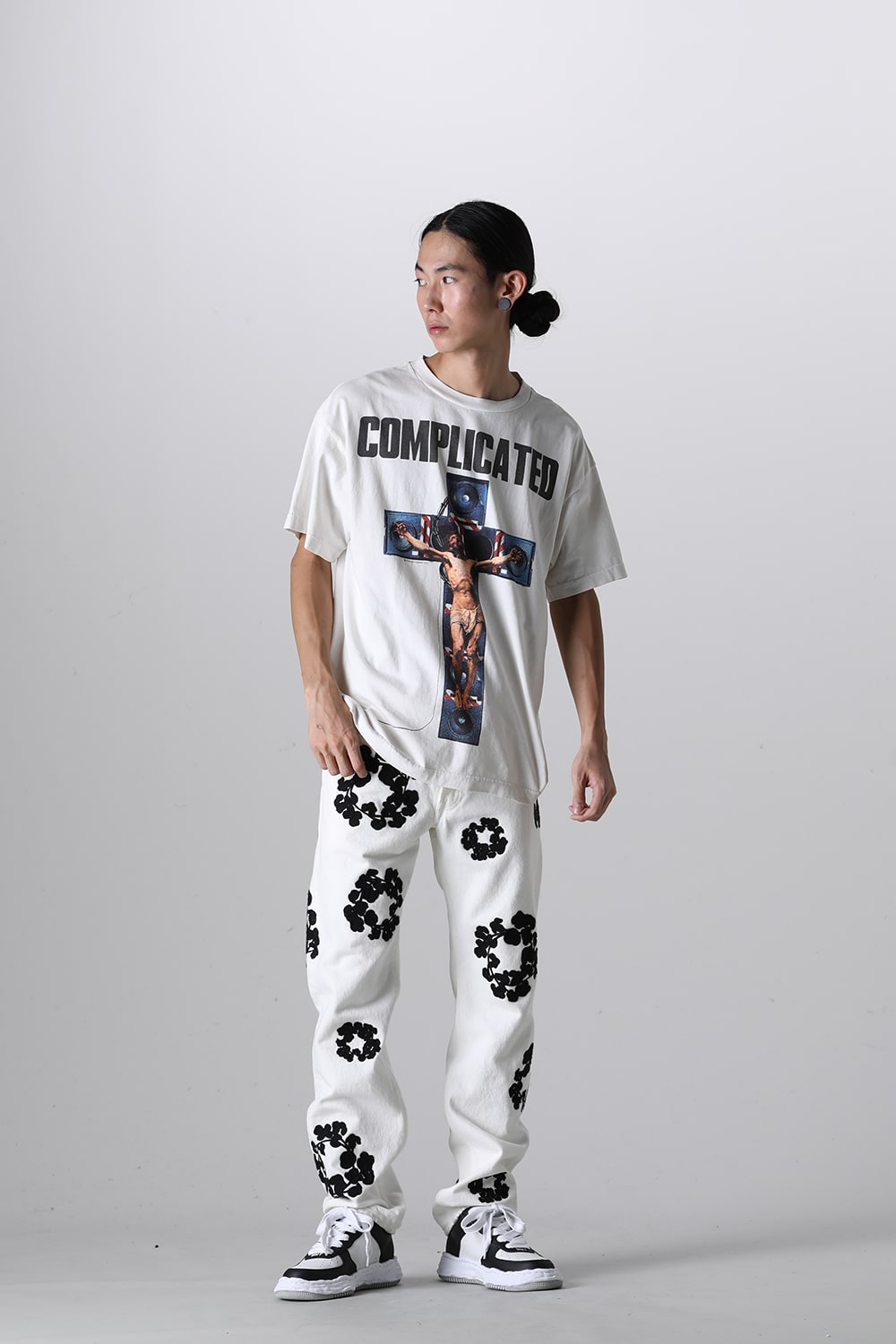 KOSUKE KAWAMURA × ©SAINT M×××××× COMPLICATED Short sleeve T-shirt