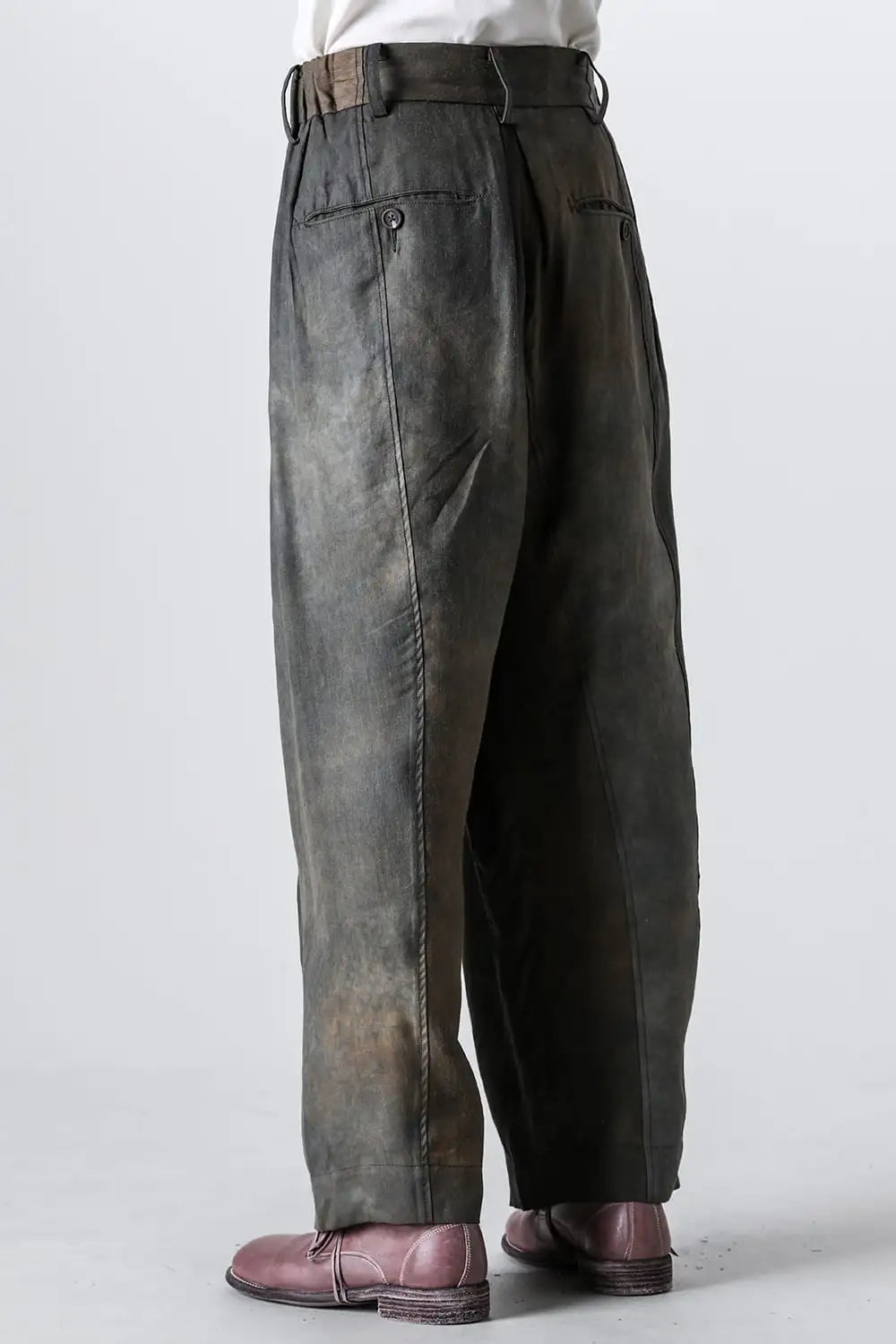 Front Pleats Tapered Long Trousers