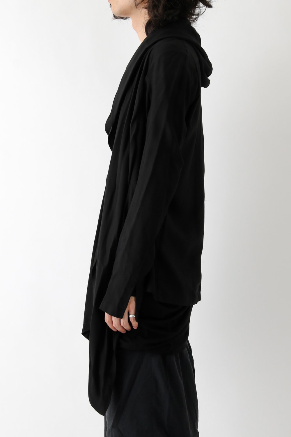 17PFW Shirring Hooded Robe