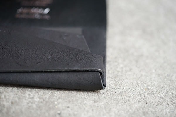 No,No,Yes! -shosa- Limited Card Case (Bridle Black x Matt Film)