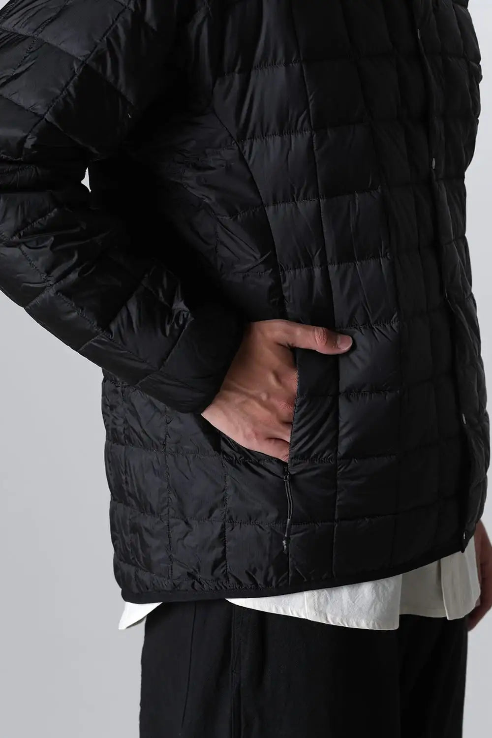 MOUNTAIN HI-SPEC CREW NECK DOWN JACKET＜900FP+＞ Black