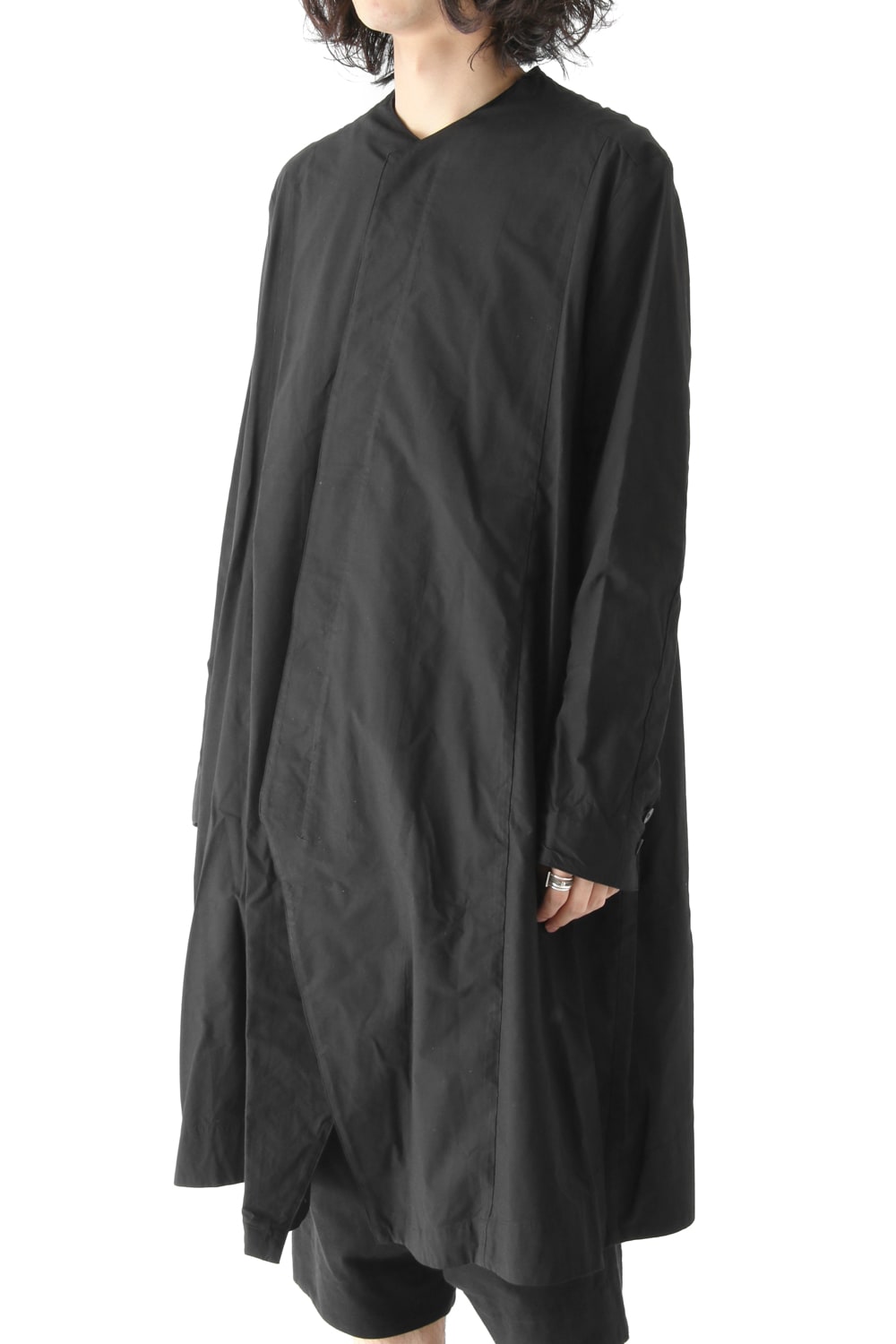 SEAMED COLLARLESS SHIRT COAT