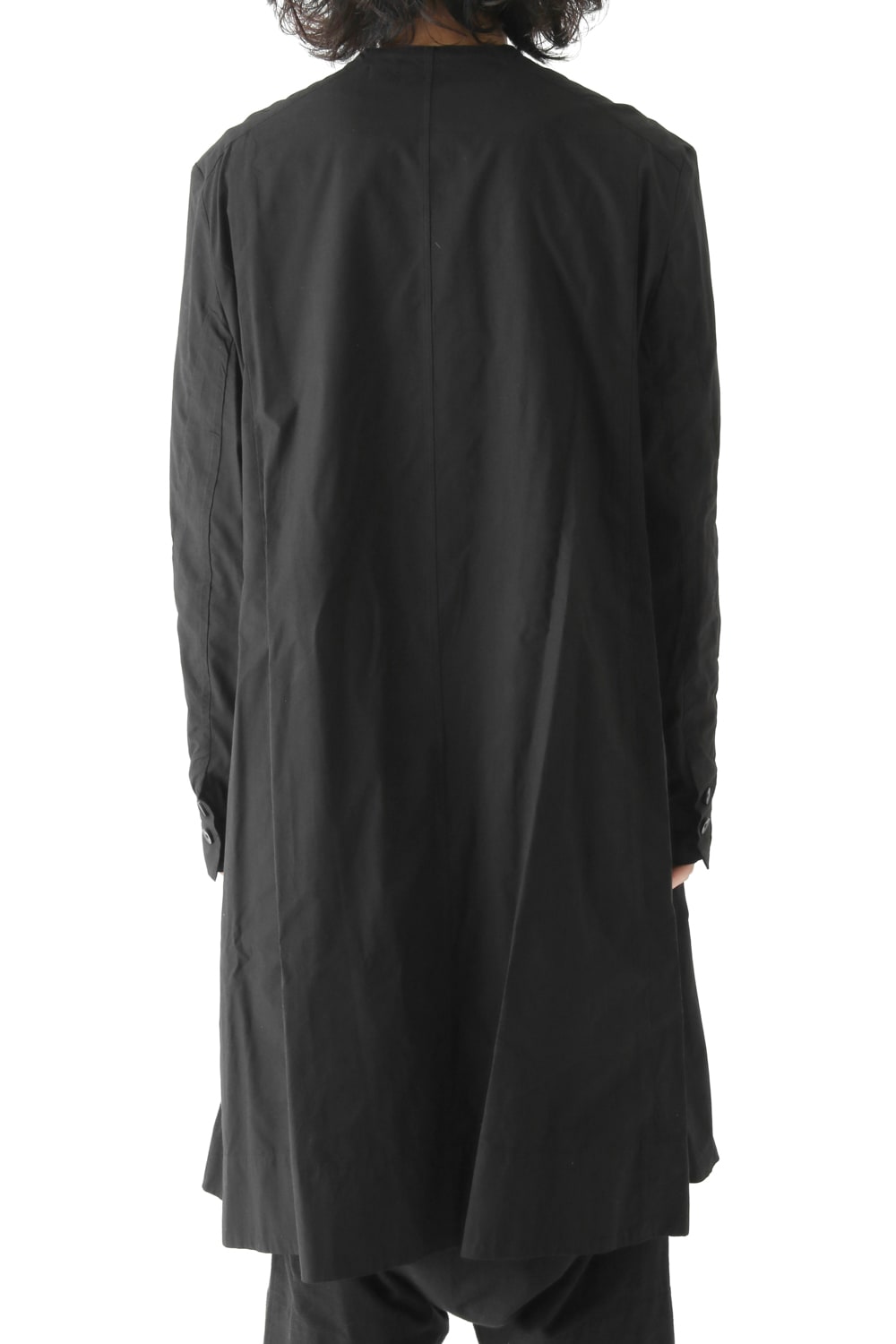 SEAMED COLLARLESS SHIRT COAT