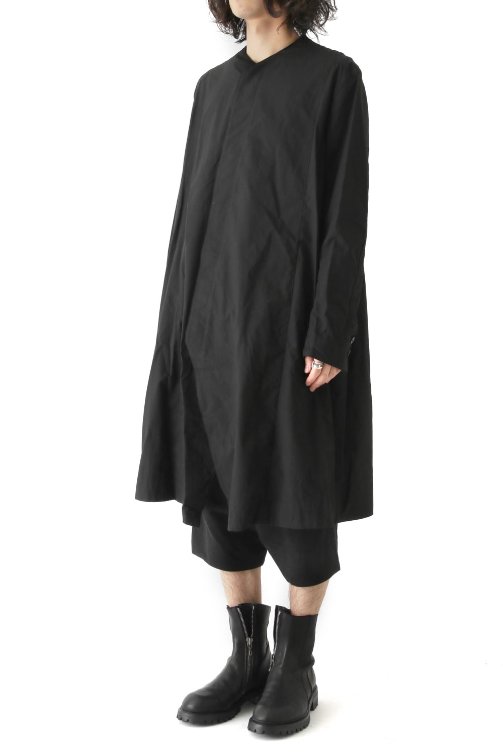 SEAMED COLLARLESS SHIRT COAT