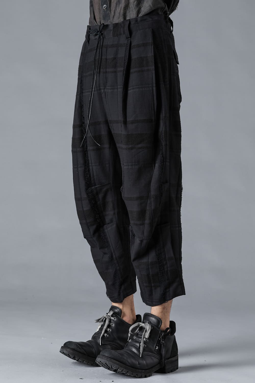 Check Jacquard Wide Cropped Pants