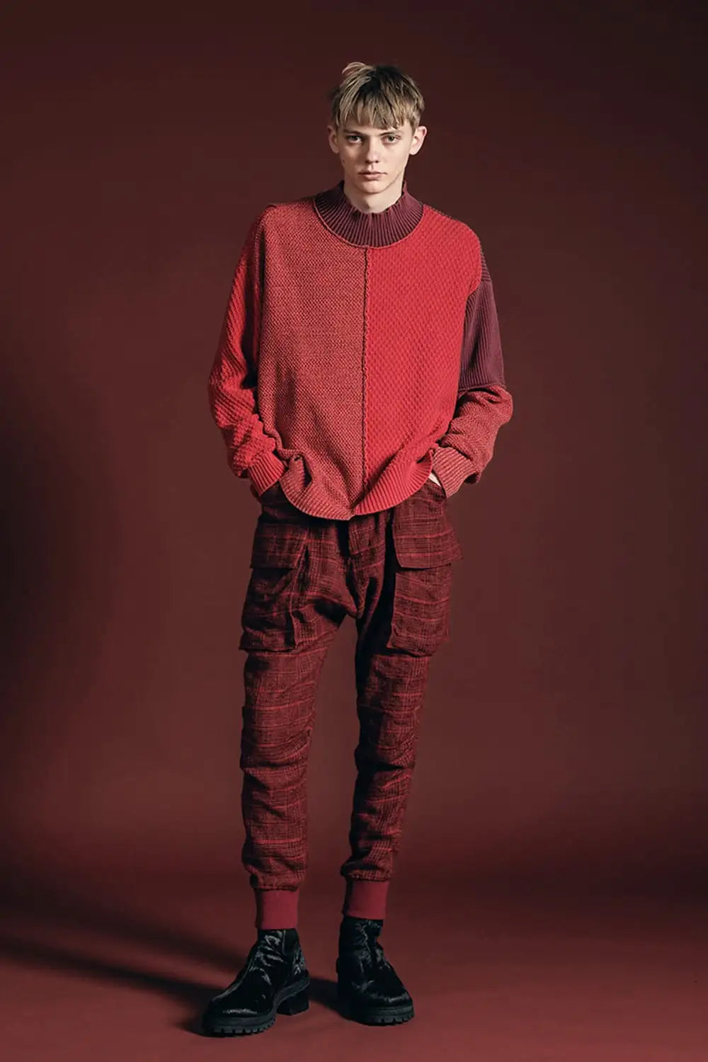 Fading Fragment Sweater Red