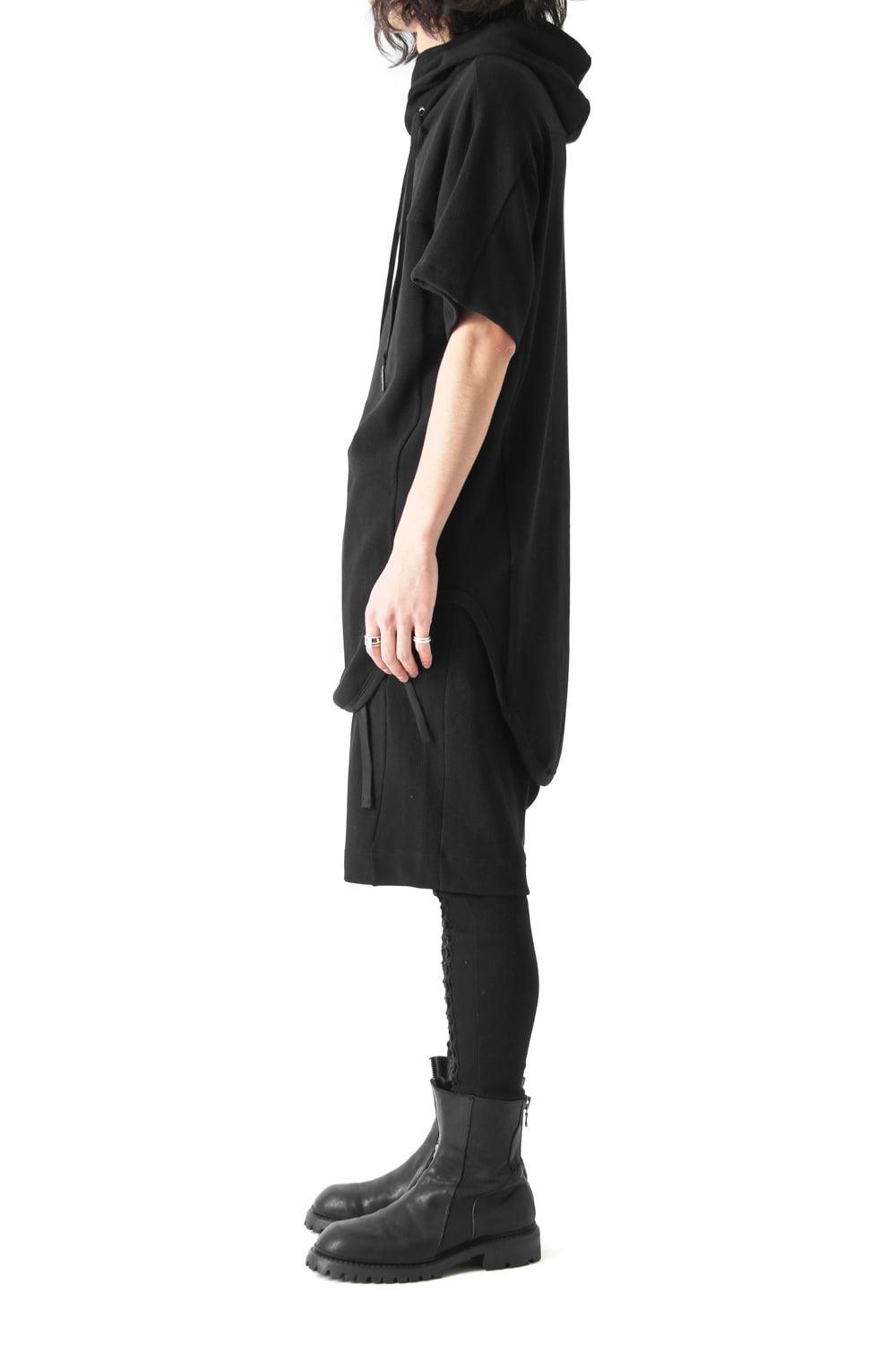 ROUND HOODIE - JULIUS