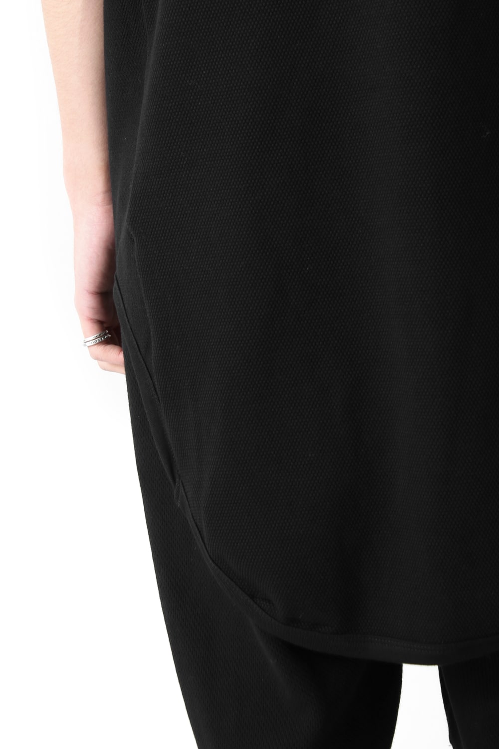 ROUND HOODIE - JULIUS