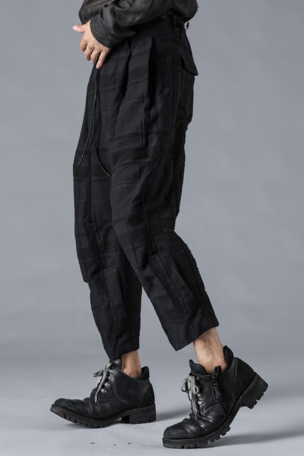 Check Jacquard Wide Cropped Pants