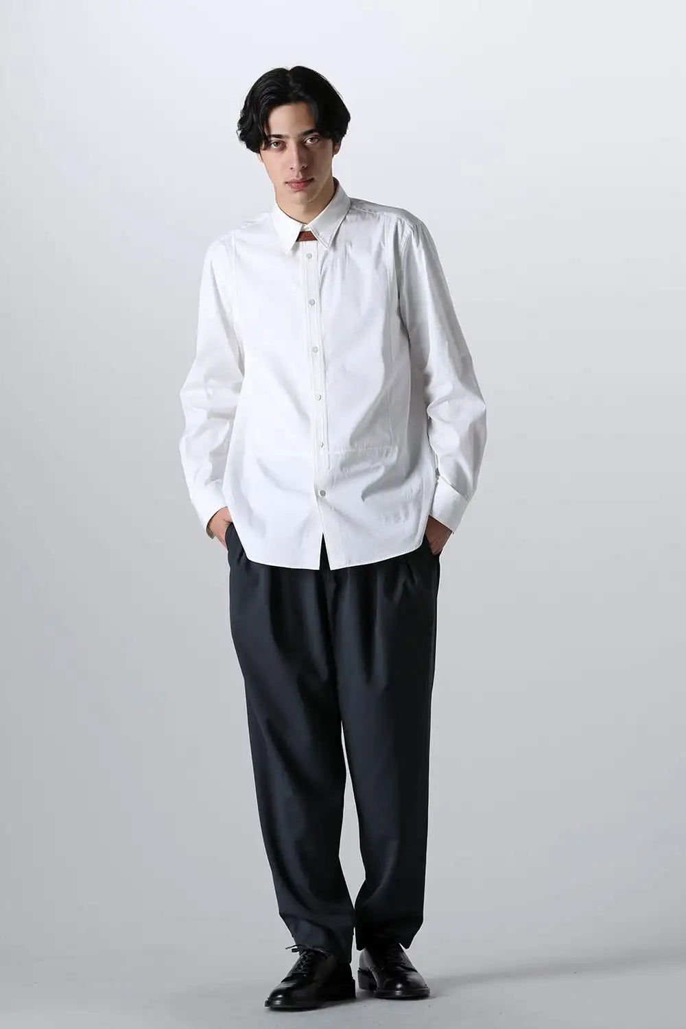 Two Tucks Tapered Trousers