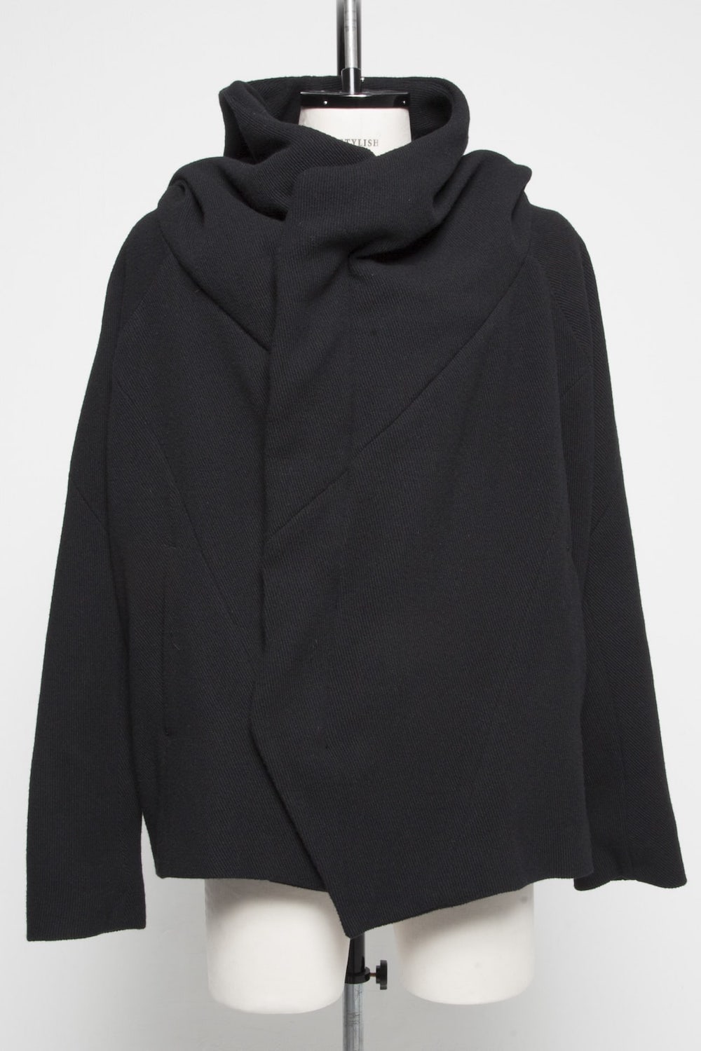 GEOMETRIC HOODED JACKET
