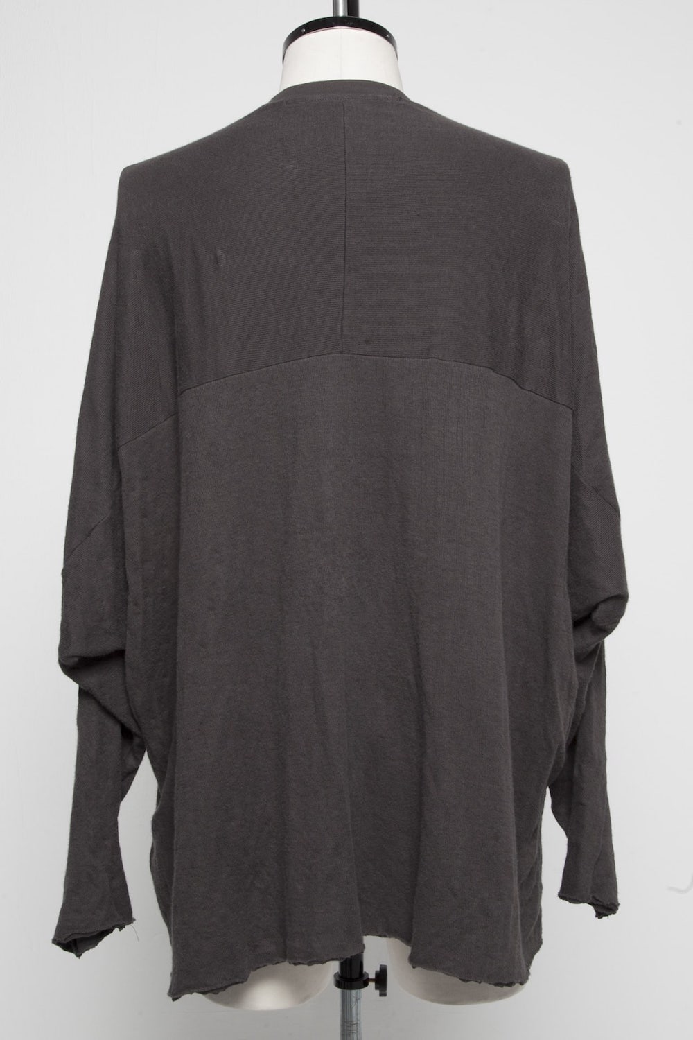 LINE SLEEVE WIDE CUT AND SEWN Dust