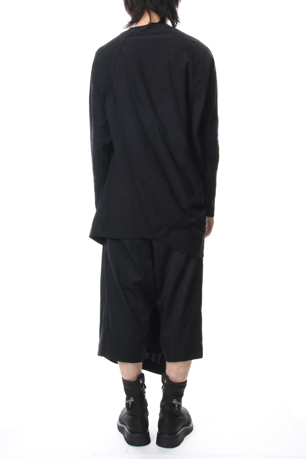 DRAPING CUT AND SEWN Black