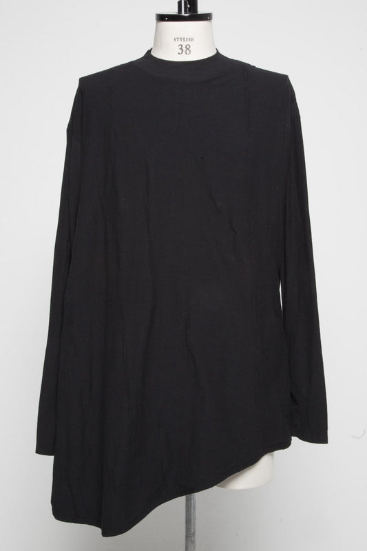 MOCK NECK CUT AND SEWN