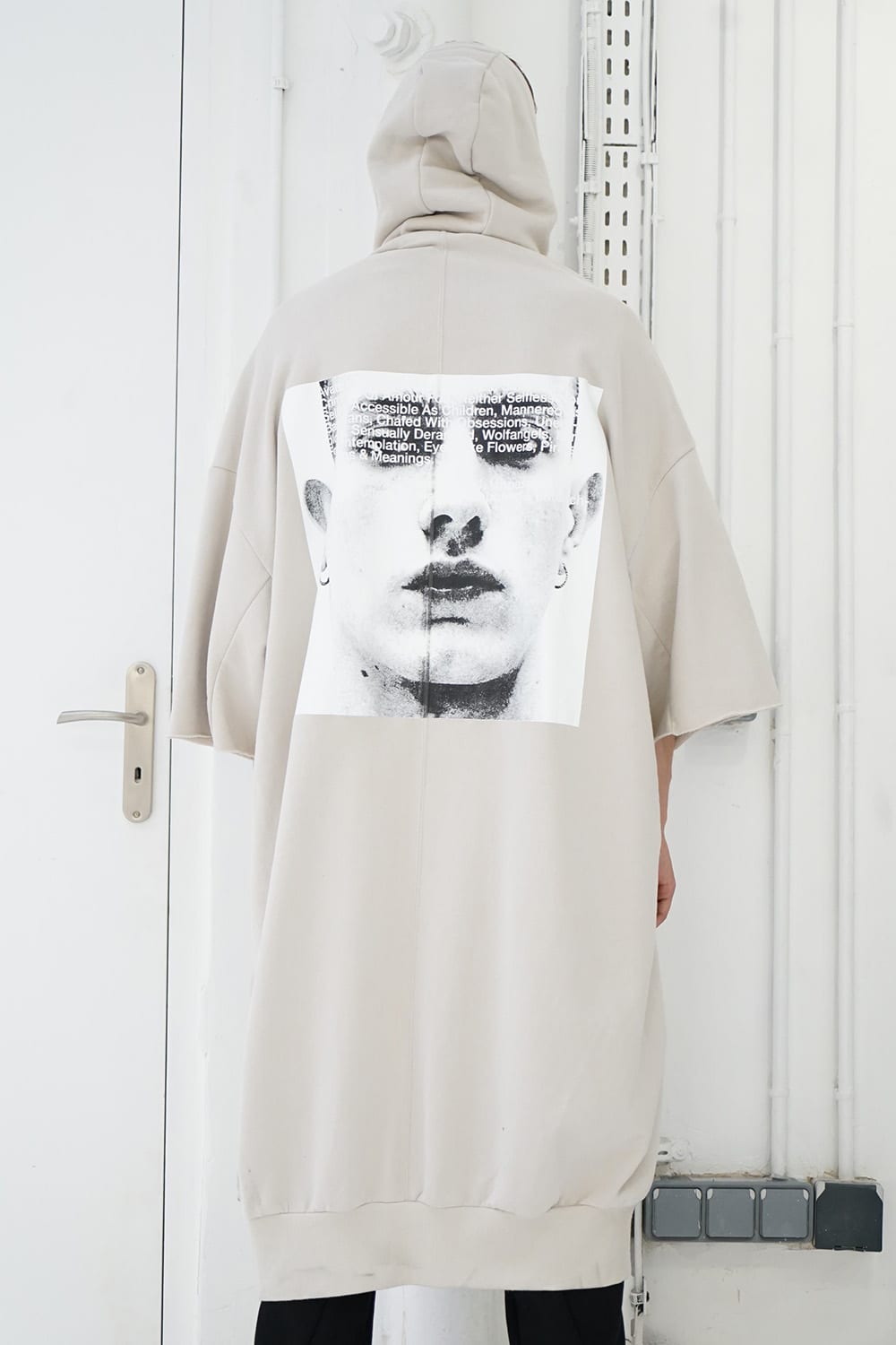 PRINT EXTRA BIG ZIP HOODIE Beige