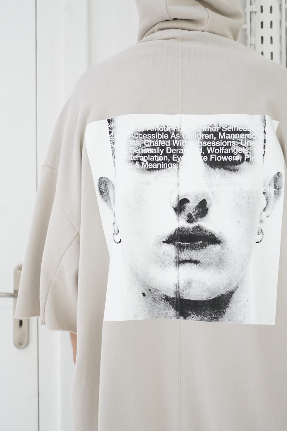 PRINT EXTRA BIG ZIP HOODIE Beige