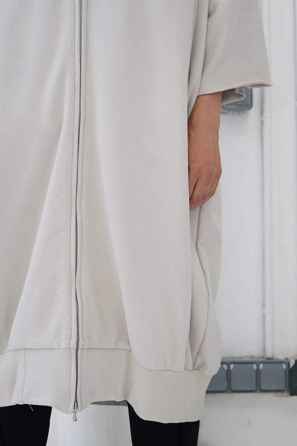 PRINT EXTRA BIG ZIP HOODIE Beige