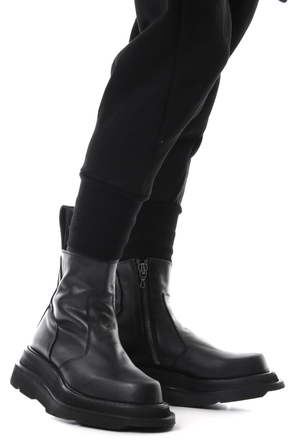 OVERLAYING SIDE ZIP ENGINEER BOOTS