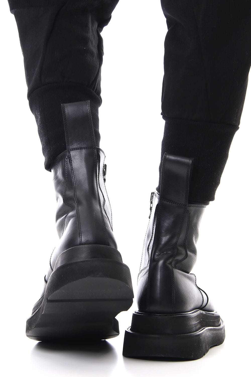 OVERLAYING SIDE ZIP ENGINEER BOOTS