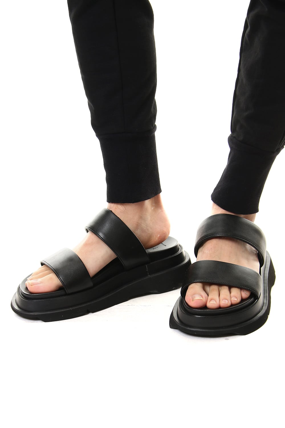 OVERLAYING BAND SANDALS