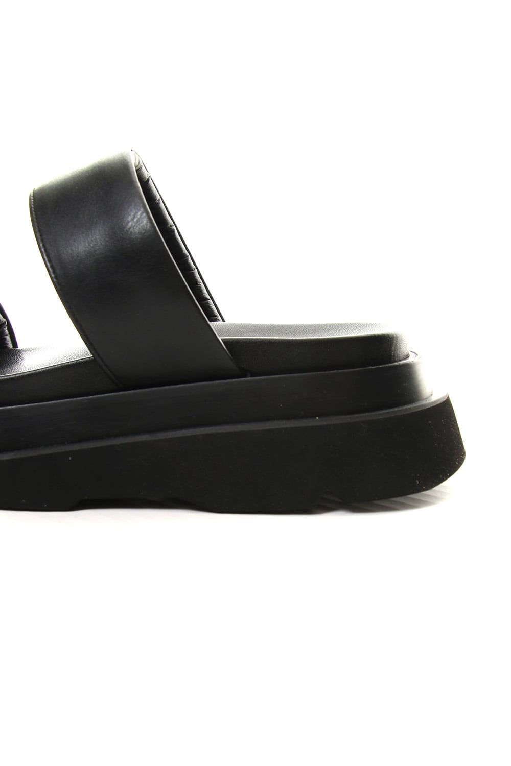 OVERLAYING BAND SANDALS