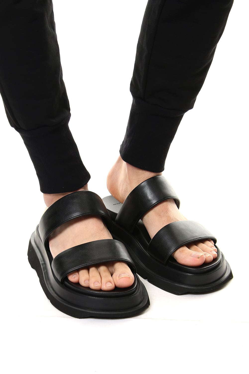 OVERLAYING BAND SANDALS