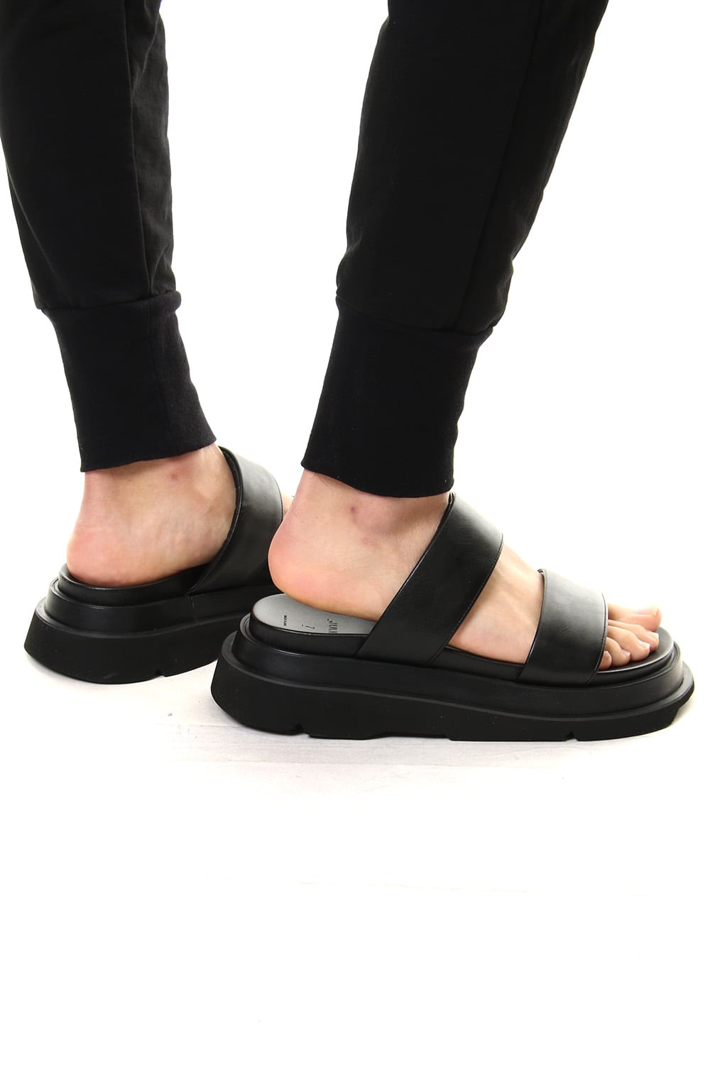 OVERLAYING BAND SANDALS