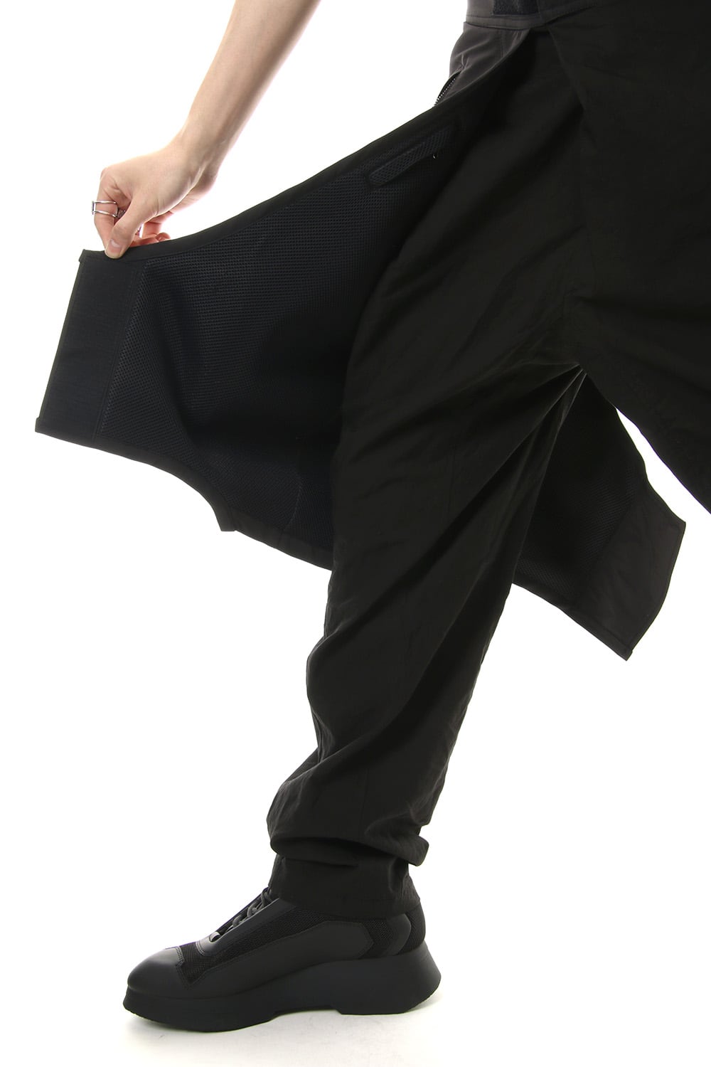 COMBINATION TUCKED BAGGY PANTS