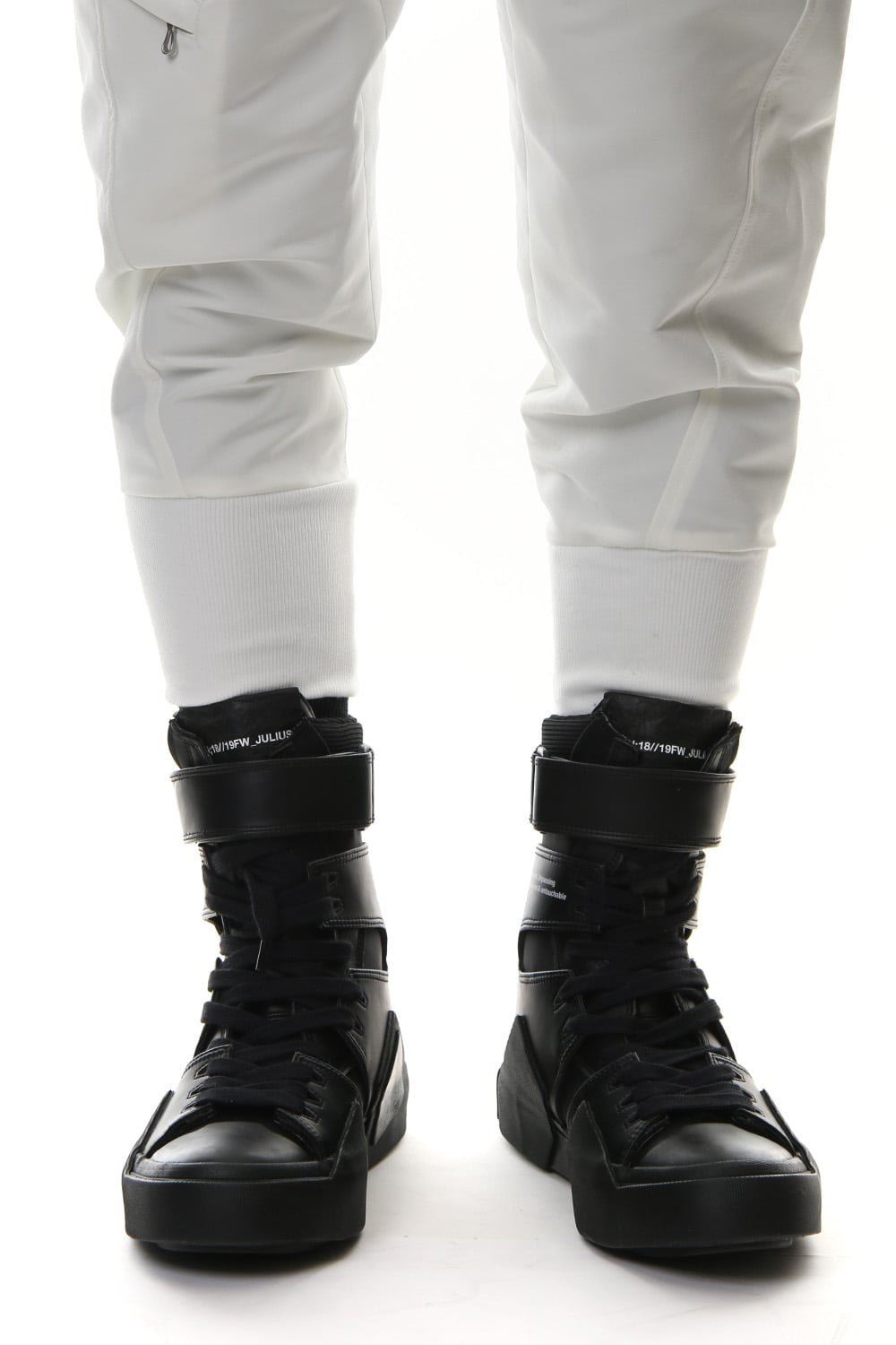 MILITARY LEG POCKET CROPPED PANTS Off