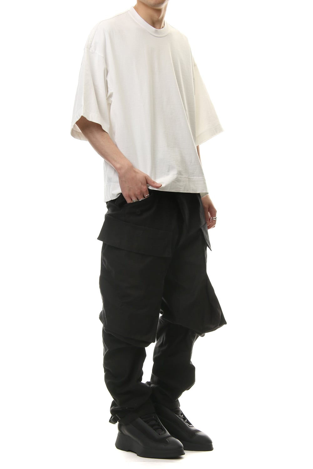 BAGGY CARGO PANTS