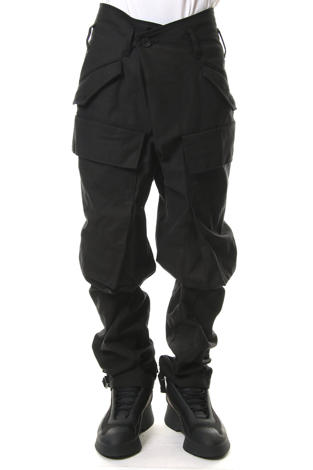 BAGGY CARGO PANTS