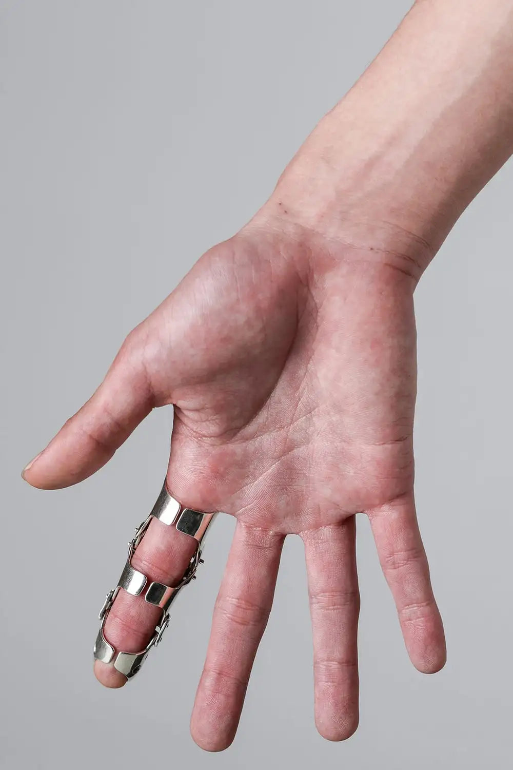 fangophilia × JULIUS Full Finger Ring Silver