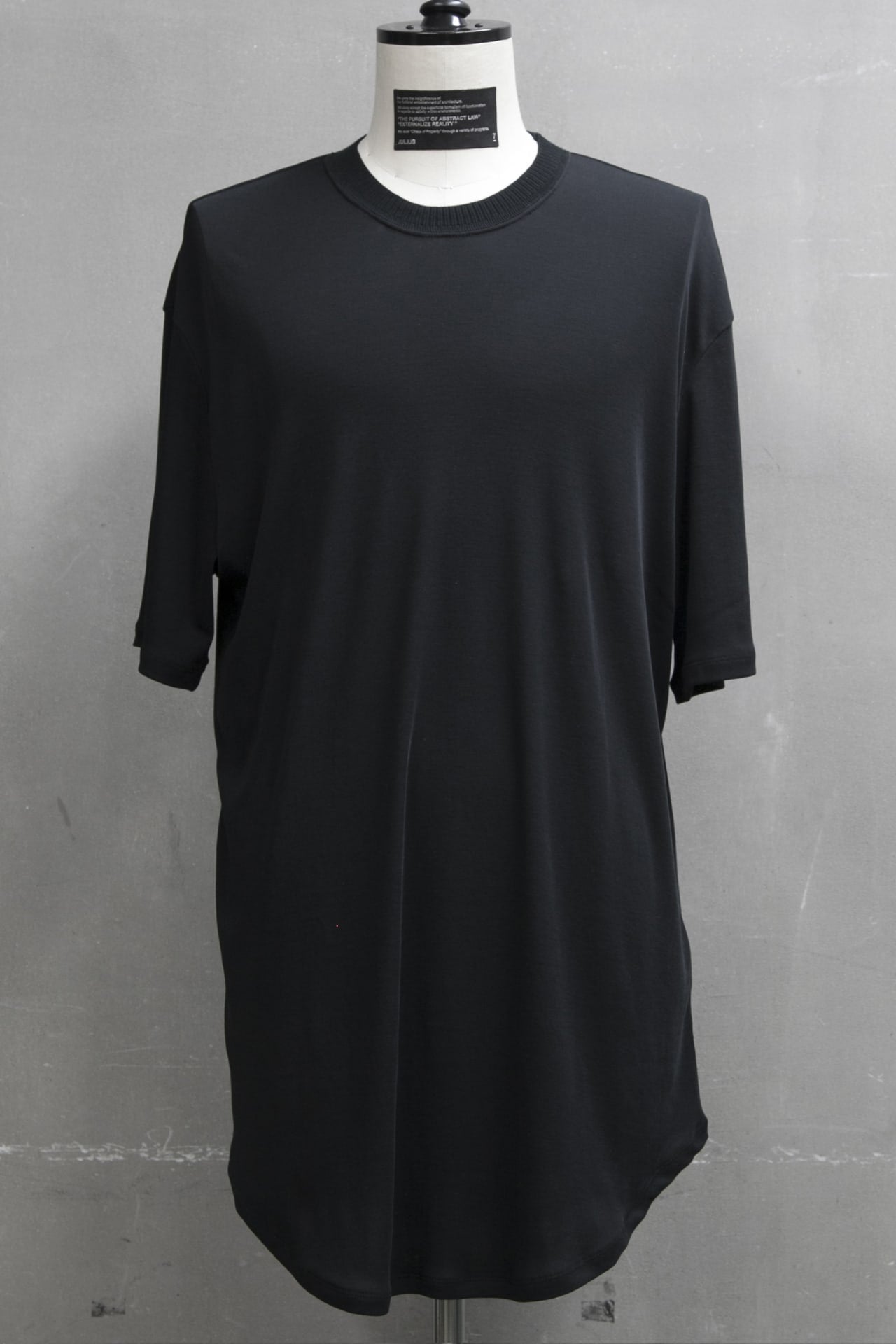 ROUND T-SHIRT Black