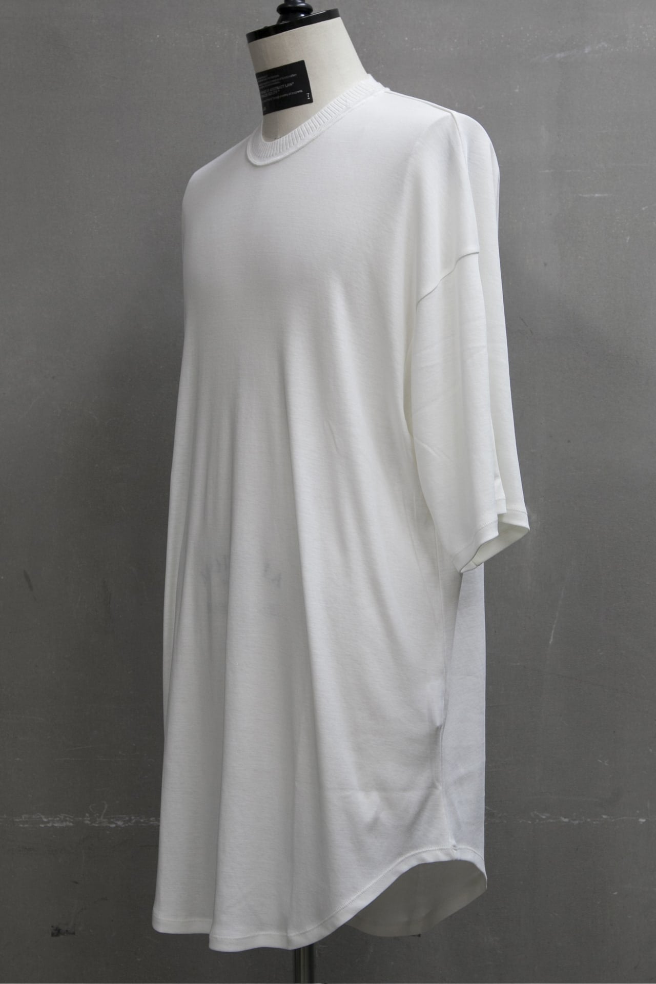 ROUND BIG T-SHIRT Off