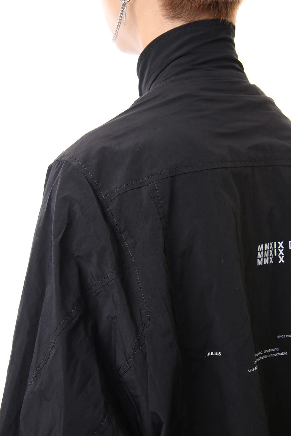 COVERD NECK JACKET