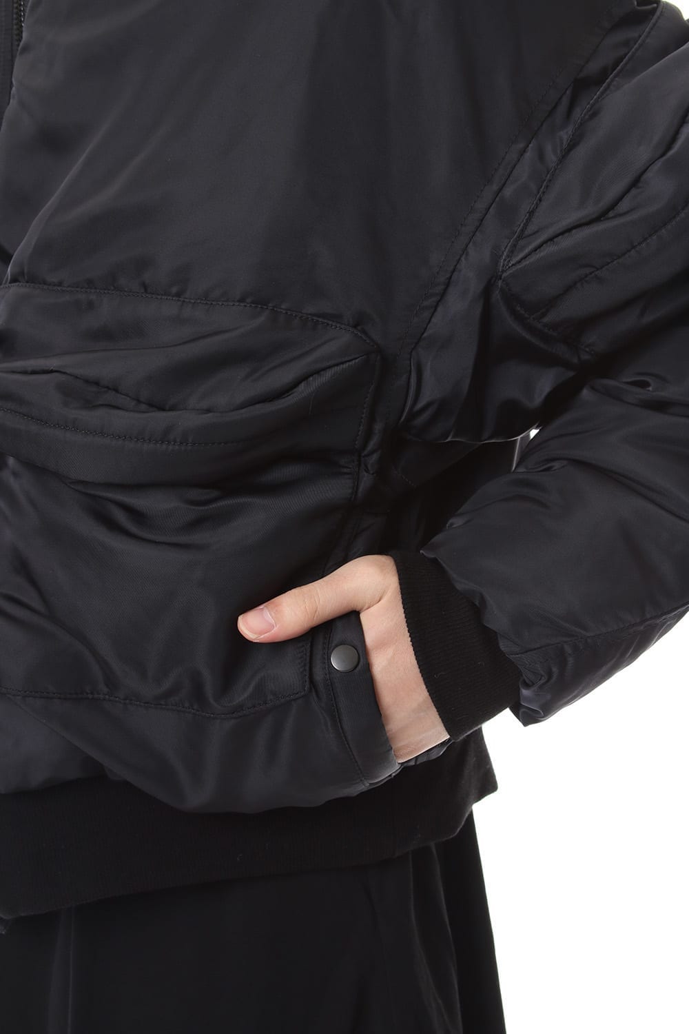 MULTI -POCKET BOMBER JACKET