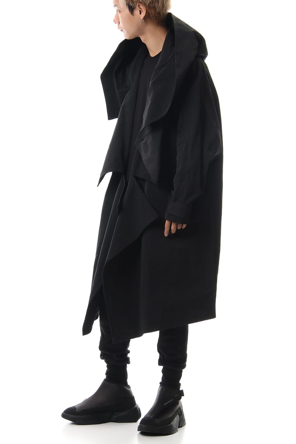 DIVIDED HOODED COAT Black