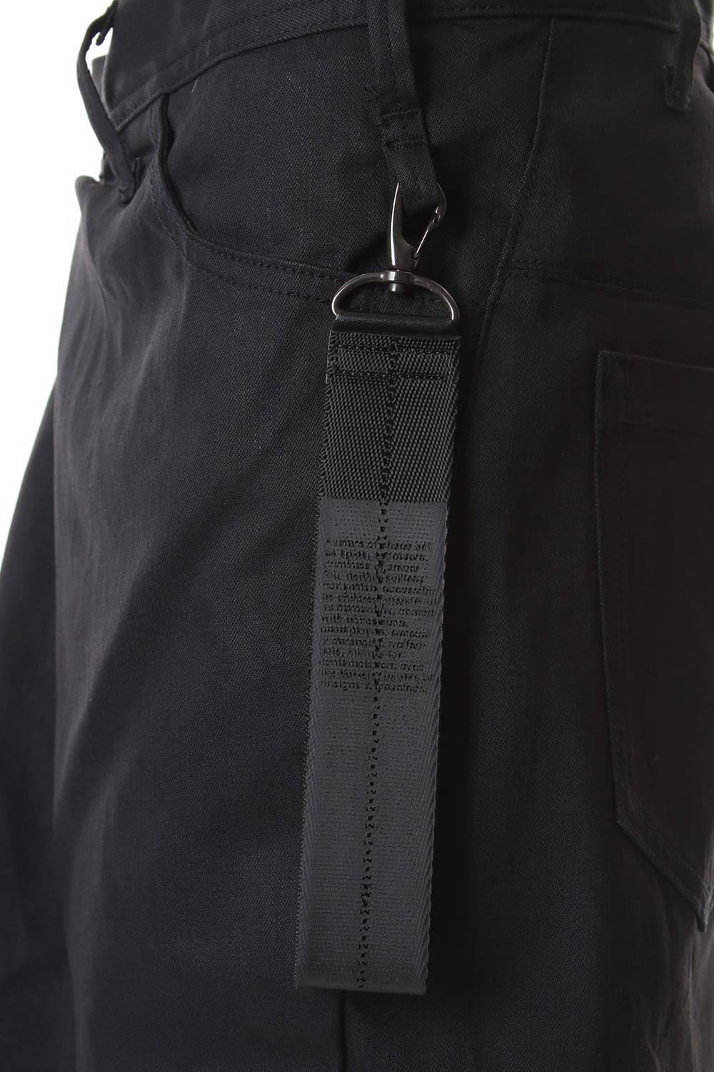 TUCKED BAGGY PANTS with KEY STRAP