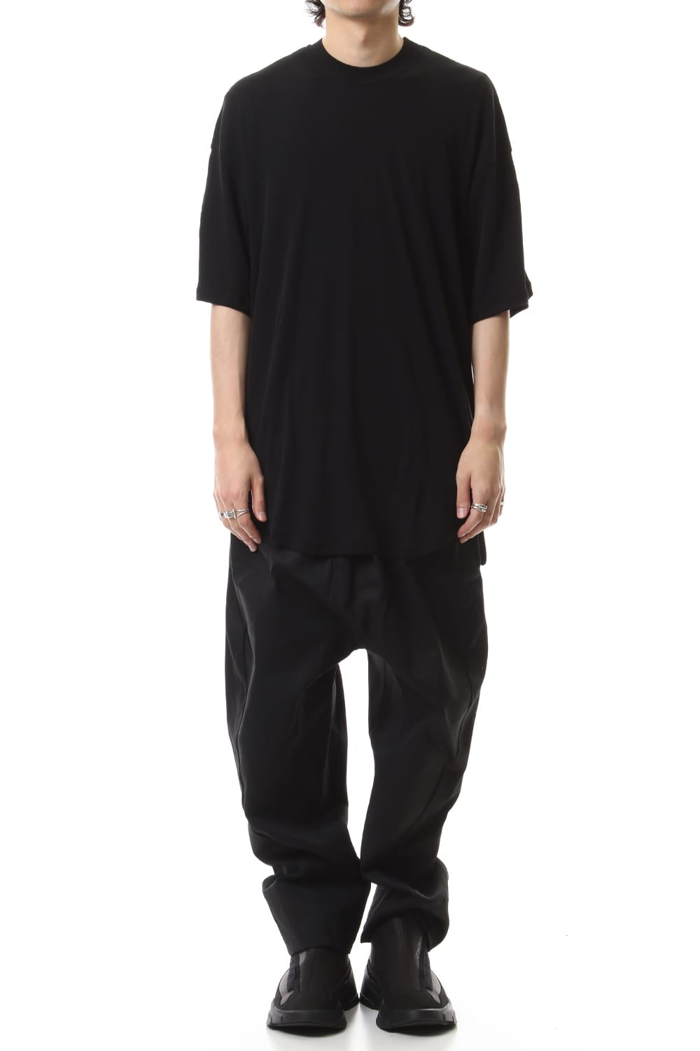 TUCKED BAGGY PANTS with KEY STRAP