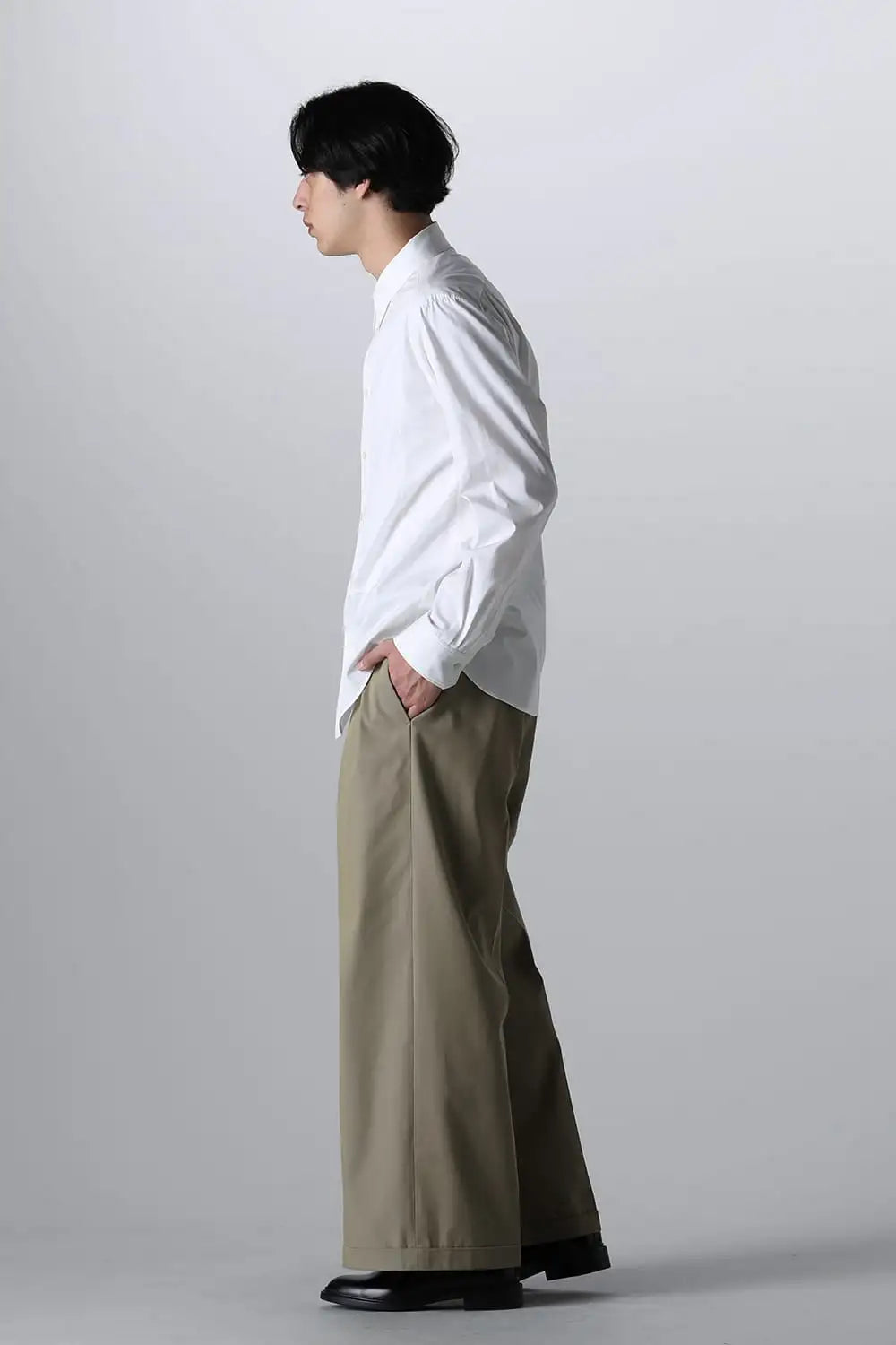 Front panel Shirt With Leather Tab White