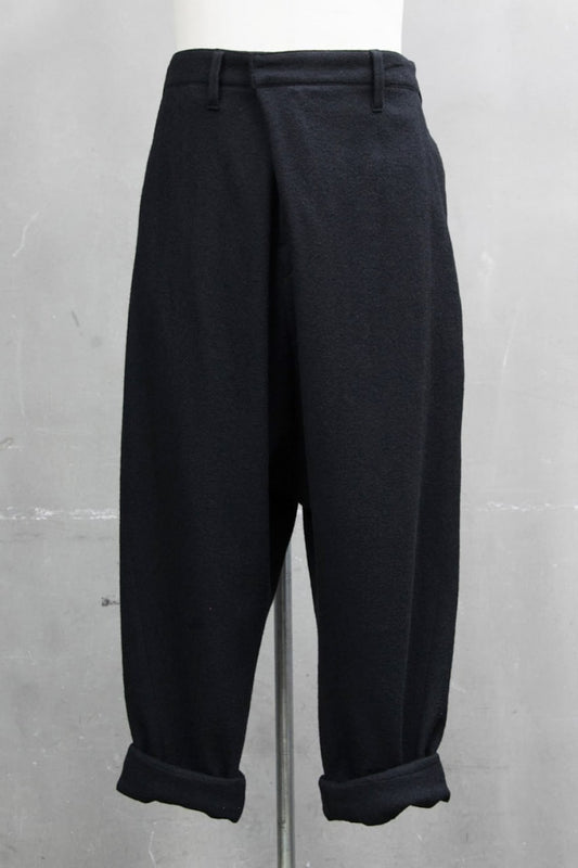 TUCK LOW CROTCH TROUSERS