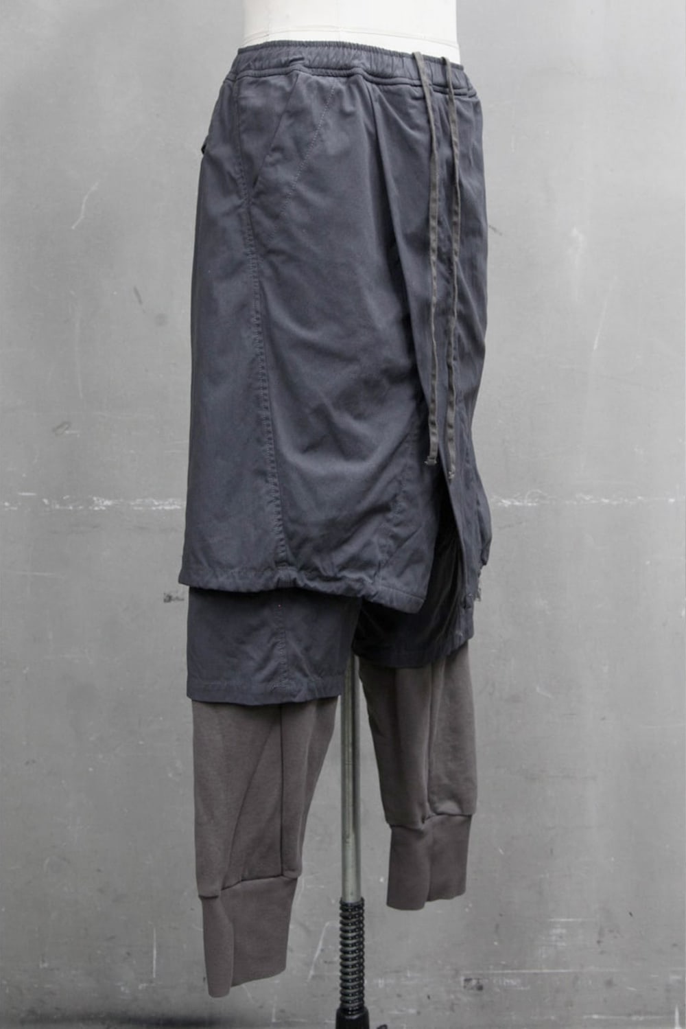 CONTRAST LAYERED PANTS Charcoal